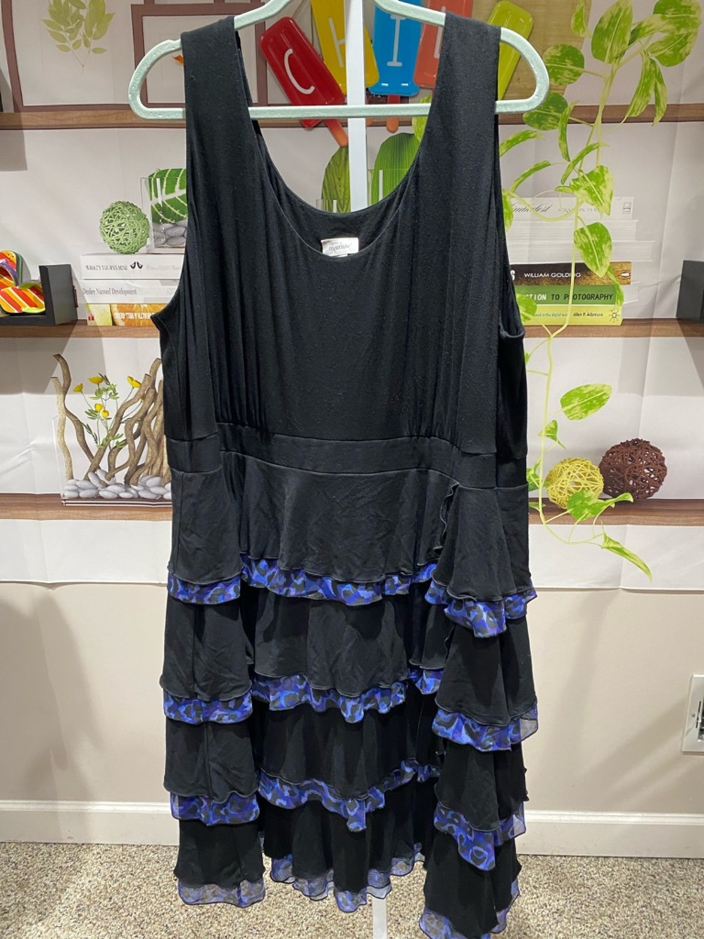 Avenue Black Sleeveless Midi Dress with Blue Trimmed Ruffles size 24 w. Ptp 27